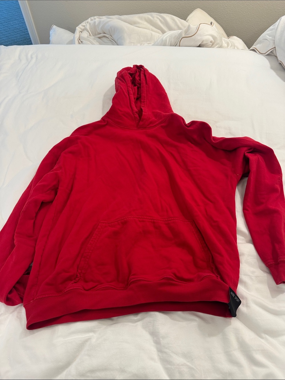 women Red Hoodie Sweatshirt -m